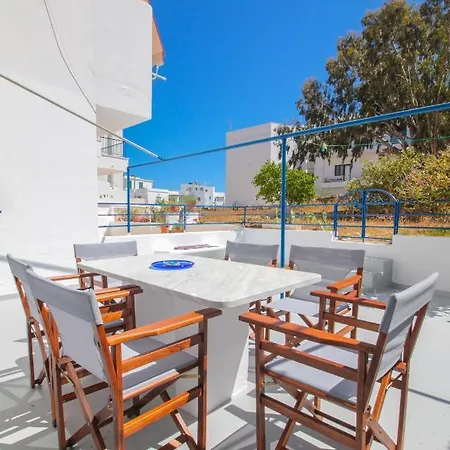 Quiet Apt In Town With A/c, Veranda & Kitchen * Tínos